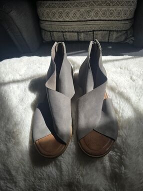 Bed Stu Betty Leather Back‑Zip Sandal Handcrafted Criss‑Cross Peep‑Toe, Size 8